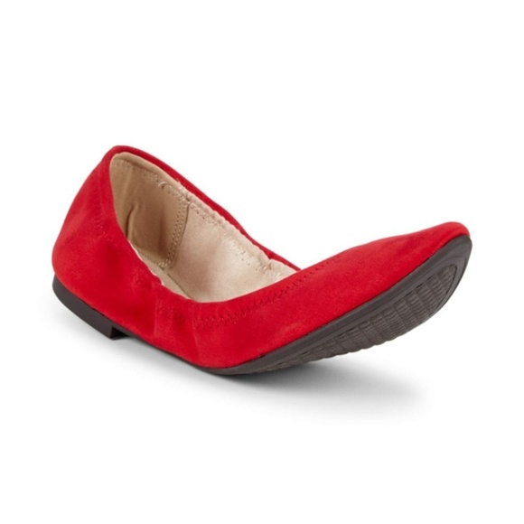 BCBGeneration Pointy Toe Flats - Picture 2 of 5